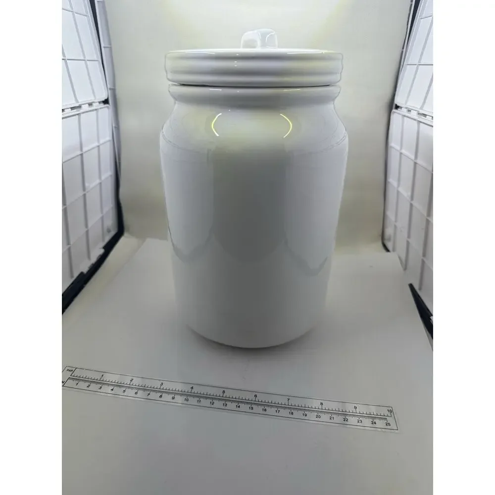 Cheryl's Freshly Baked Cookies Jar White Ceramic Lid